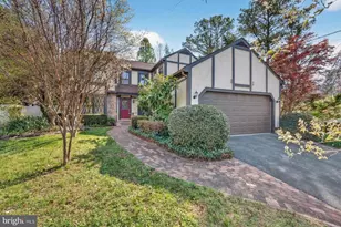 14422 Coachway Dr, Centreville, VA 20120 - Photo 1