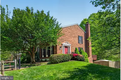 9129 Blarney Stone Drive, Springfield, VA 22152 - Photo 1