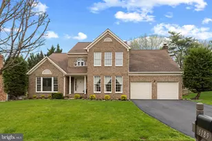 6189 Hidden Canyon Rd, Centreville, VA 20120 - Photo 1