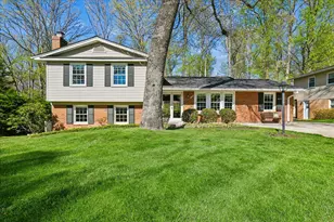 8722 Higdon Dr, Vienna, VA 22182 - Photo 1