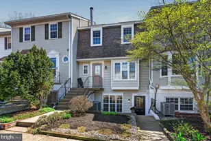 13721 Flowing Brook Ct, Chantilly, VA 20151 - Photo 1