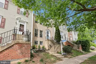4818 Pheasant Brook Ln, Fairfax, VA 22033 - Photo 1