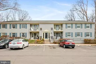 8312 Kingsgate Rd, Springfield, VA 22152 - Photo 1