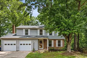 12528 Cliff Edge Dr, Herndon, VA 20170 - Photo 1
