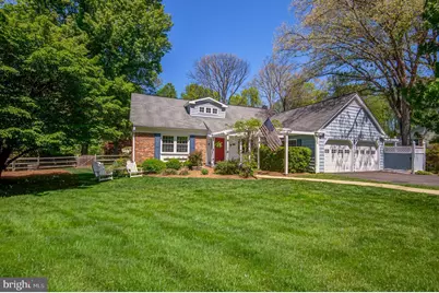 1813 Horseback Trail, Vienna, VA 22182 - Photo 1