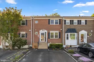 7201 Lake Cove Dr, Alexandria, VA 22315 - Photo 1