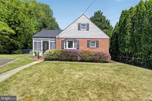 7128 Parkview Ave, Falls Church, VA 22042 - Photo 1