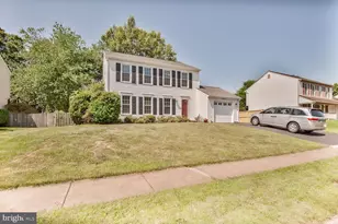 14617 Lock Dr, Centreville, VA 20120 - Photo 1