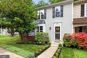 5866 Wood Flower Ct, Burke, VA 22015 - Photo 1