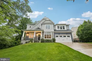 2336 N Oak St, Falls Church, VA 22046 - Photo 1