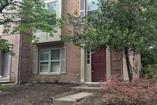 5623 Gresham Ln, Centreville, VA 20120 - Photo 1