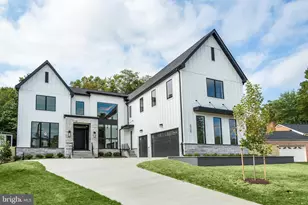 6908 Southridge Dr, McLean, VA 22101 - Photo 1