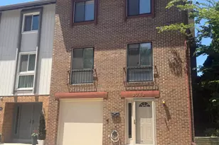 3042 Mission Dr, Fairfax, VA 22031 - Photo 1