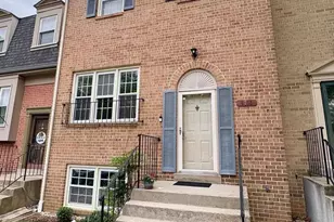 9710 Lakepointe Dr, Burke, VA 22015 - Photo 1