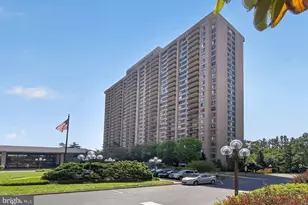 3705 S George Mason Dr, Falls Church, VA 22041 - Photo 1
