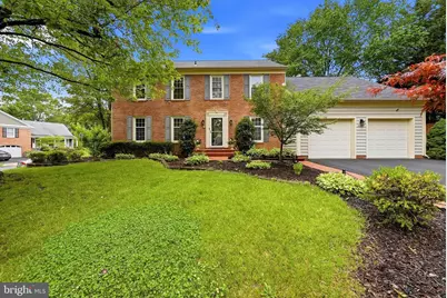 8900 Kenilworth Drive, Burke, VA 22015 - Photo 1
