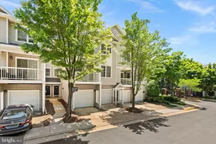 12785 Fair Briar Ln, Fairfax, VA 22033 - Photo 1