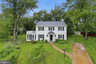 108 Oakmont Ct NE, Vienna, VA 22180 - Photo 1
