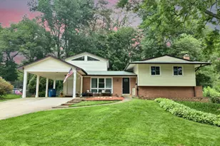 11106 Del Rio Dr, Fairfax, VA 22030 - Photo 1