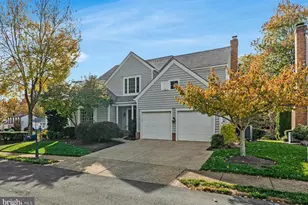 9733 Hidden Valley Rd, Vienna, VA 22181 - Photo 1