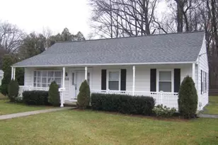 2131 Pimmit Dr, Falls Church, VA 22043 - Photo 1