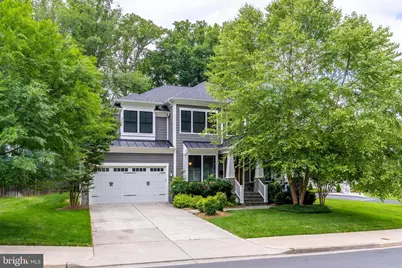 916 Desale Street SW, Vienna, VA 22180 - Photo 1