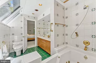 8000 Seven Hills Ct, Clifton, VA 20124 - Photo 30