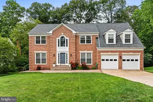 6836 Compton Heights Cir, Clifton, VA 20124 - Photo 1