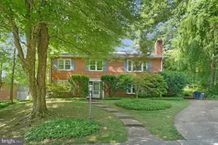 3160 Ravenwood Dr, Falls Church, VA 22044 - Photo 1