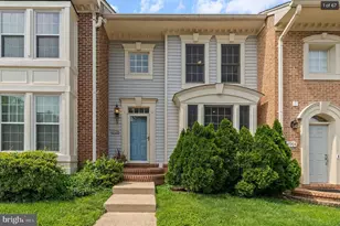 3906 Valley Ridge Dr, Fairfax, VA 22033 - Photo 1