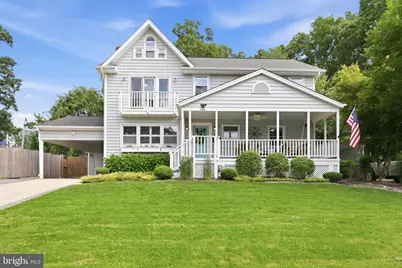 206 Oak Street SW, Vienna, VA 22180 - Photo 1