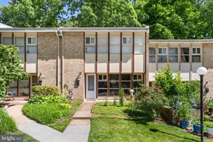 7877 Patriot Dr, Annandale, VA 22003 - Photo 1