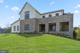 1350 Tate Modern Ln, Great Falls, VA 22066 - Photo 1