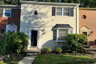 6802 Dina Leigh Ct, Springfield, VA 22153 - Photo 1