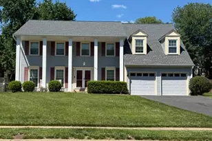 4618 Granite Rock Ct, Chantilly, VA 20151 - Photo 1