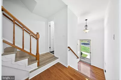 4867 Carriagepark Road, Fairfax, VA 22032 - Photo 4