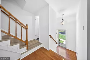 4867 Carriagepark Rd, Fairfax, VA 22032 - Photo 4