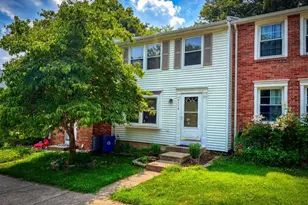 8112 Parkdale Ct, Springfield, VA 22153 - Photo 1