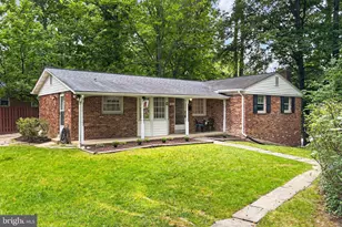 5133 Red Fox Dr, Annandale, VA 22003 - Photo 1