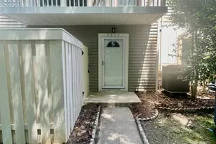 7214 Jillspring Ct, Springfield, VA 22152 - Photo 1