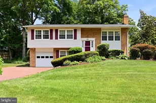 7211 Ashview Dr, Springfield, VA 22153 - Photo 1