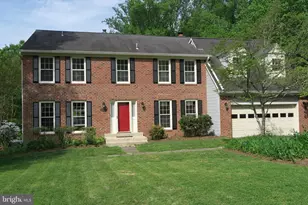 10295 Dunn Meadow Rd, Vienna, VA 22182 - Photo 1