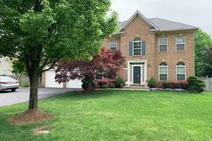 8219 Electric Ave, Vienna, VA 22182 - Photo 1