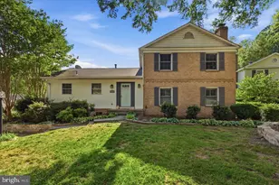 6812 Lamp Post Ln, Alexandria, VA 22306 - Photo 1