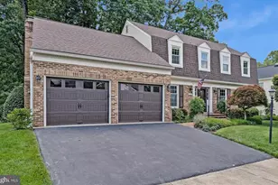 9759 Hatmark Ct, Vienna, VA 22181 - Photo 1