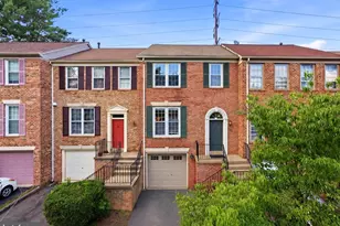 4262 Fox Lake Dr, Fairfax, VA 22033 - Photo 1