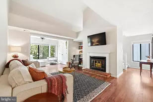 2263 Hunters Run Dr, Reston, VA 20191 - Photo 1