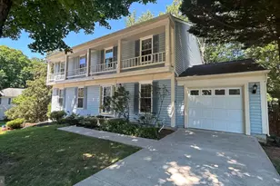 10603 Reed's Landing Cir, Burke, VA 22015 - Photo 1