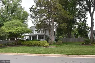 2901 Meadow View Rd, Falls Church, VA 22042 - Photo 1