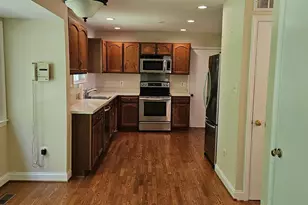 5243 Kaywood Ct, Fairfax, VA 22032 - Photo 1